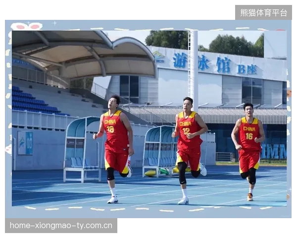 中国男篮集训一个月:从战略布局到战术升级——如何让球员“爆发”出新高度 中国男篮集训一个月:从战略布局到战术升级——如何让球员“爆发”出新高度